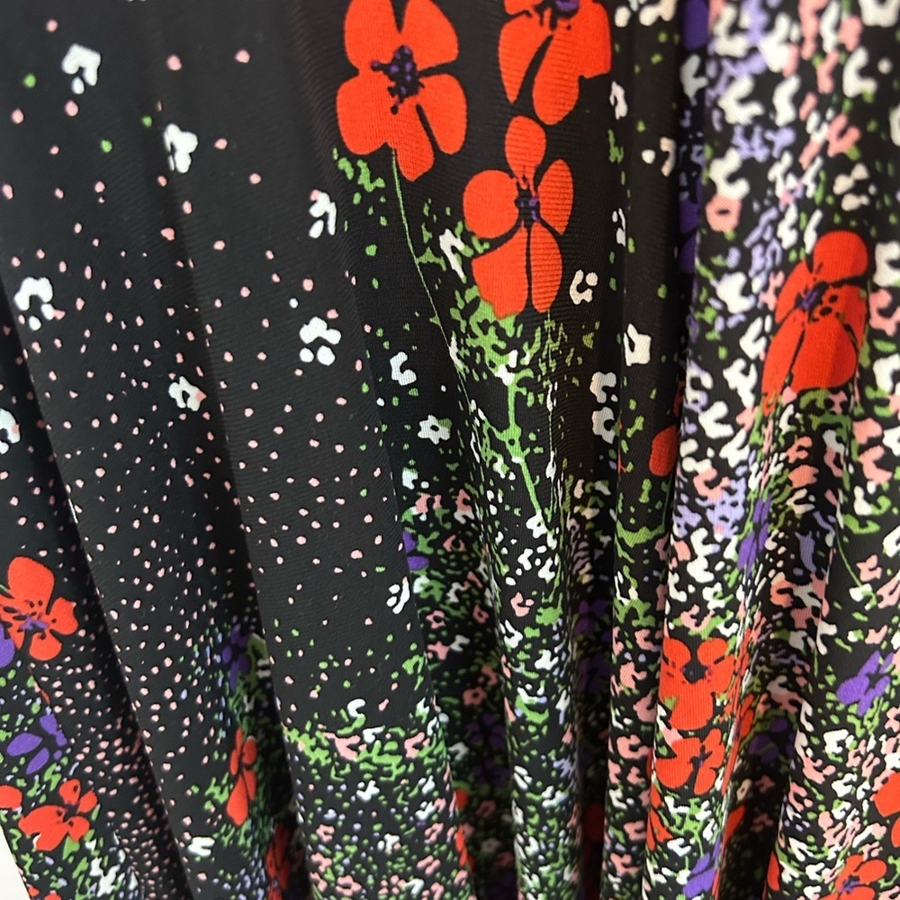 Black Floral V-Neck Flutter Sleeve Dress with Floral Red Accents. Size XS - Picture 3 of 11